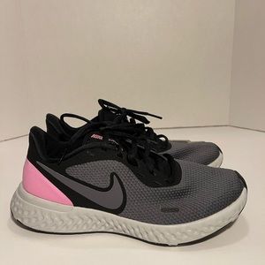 Nike 7.5 women tennis